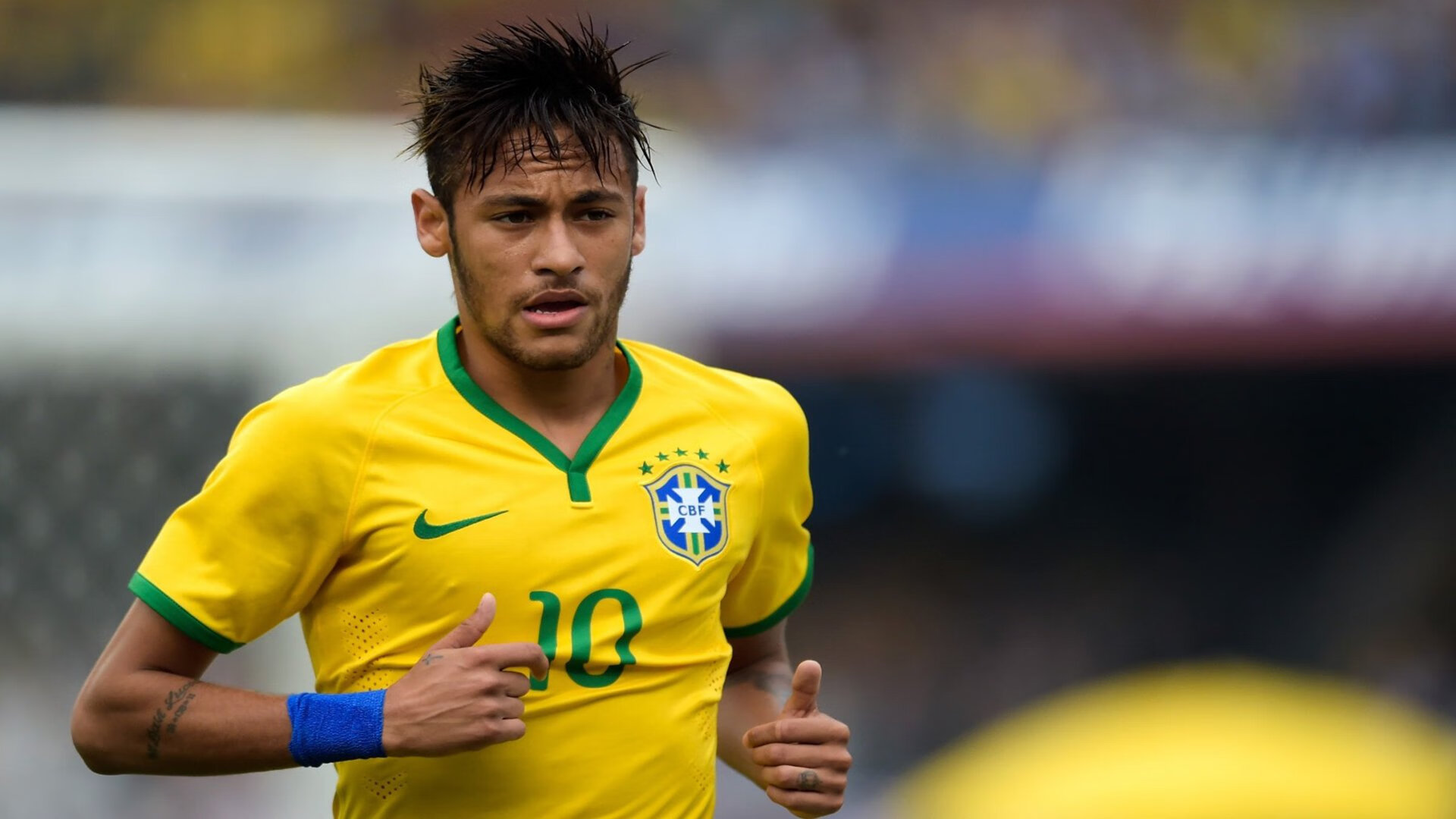 巴西女足在奥运会小组赛中与美国队激战，巴西奥运会女足比赛